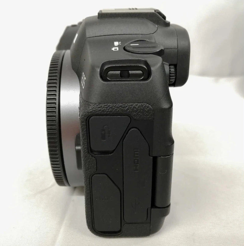 Câmera Canon EOS R8 seminova