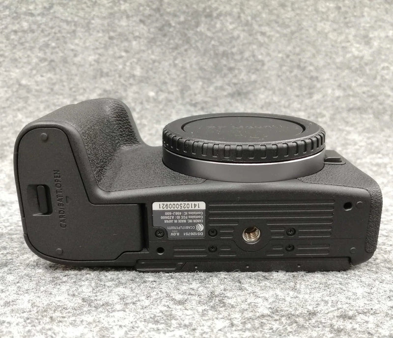 Canons EOS RP (Corpo)
