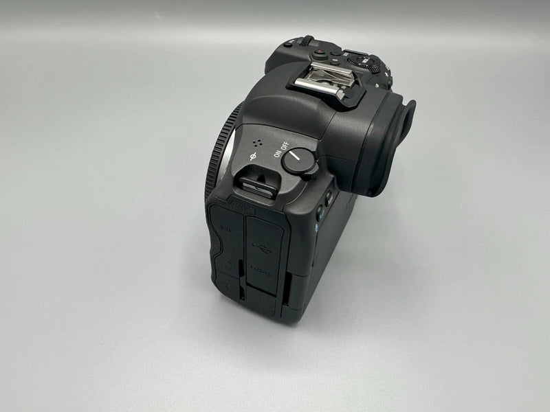 Canon EOS R5 seminova