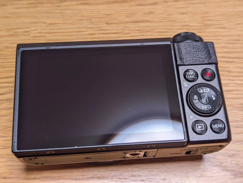 Camera Canon G7x Mark II